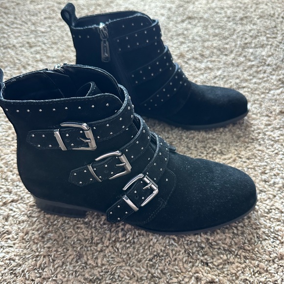 Blondo Waterproof Booties - Picture 5 of 5